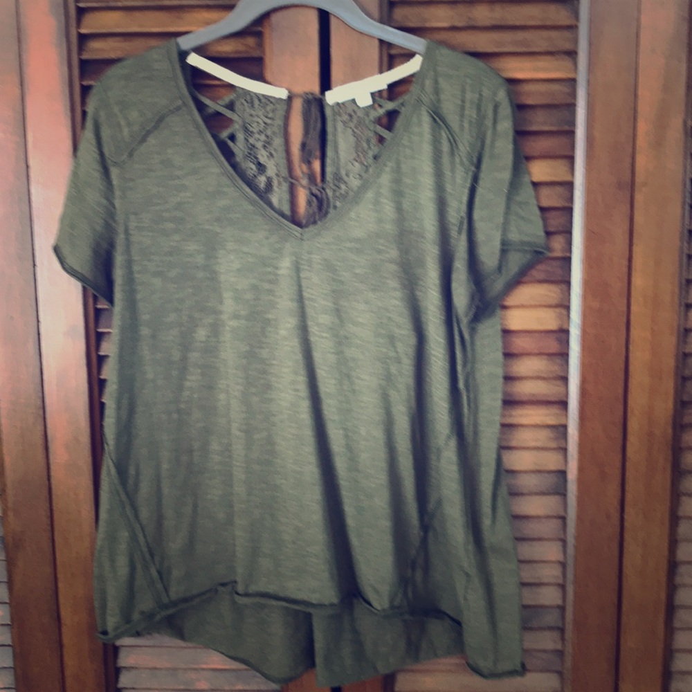 Short sleeve T-shirt